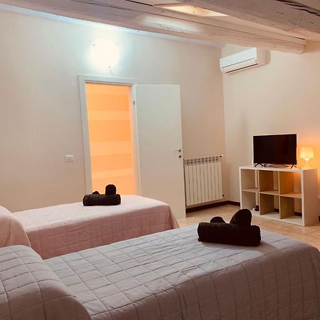Casa Amelie Leilighet Peschiera del Garda Eksteriør bilde